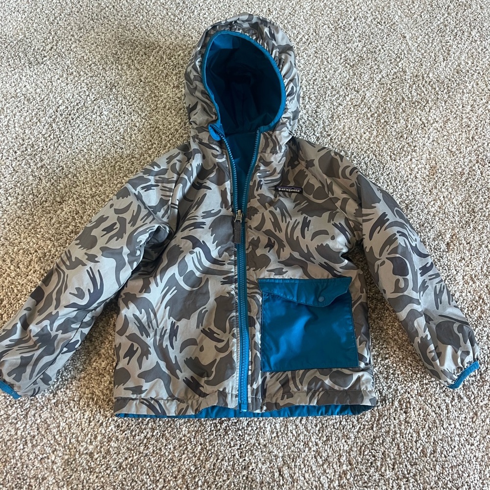 Patagonia reversible jacket 4-5t